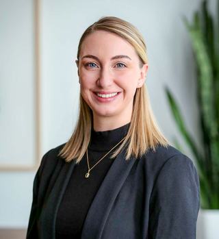 Portrait photo of Karly Redpath